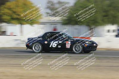 media/Nov-05-2023-CalClub SCCA (Sun) [[4ca13f3dad]]/Group 2/Sunset (Qual)/